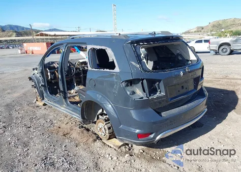 2017 Dodge Journey Crossroad z USA, uszkodzony, nr VIN 3C4PDCGG2HT626462